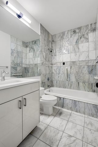 301 W 57th St Apt 9G, New York City, NY 10019