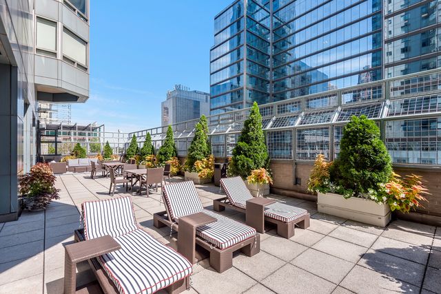 301 W 57th St Apt 9G, New York City, NY 10019
