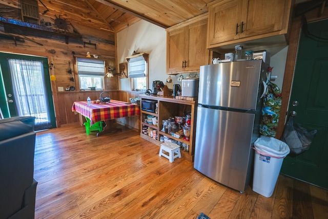 2038 Pilot View DR, Hillsville, VA 24343