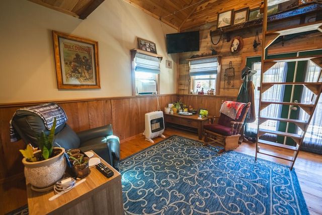 2038 Pilot View DR, Hillsville, VA 24343