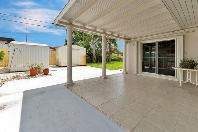 361 SE 6th Ave 1, Hialeah, FL 33010