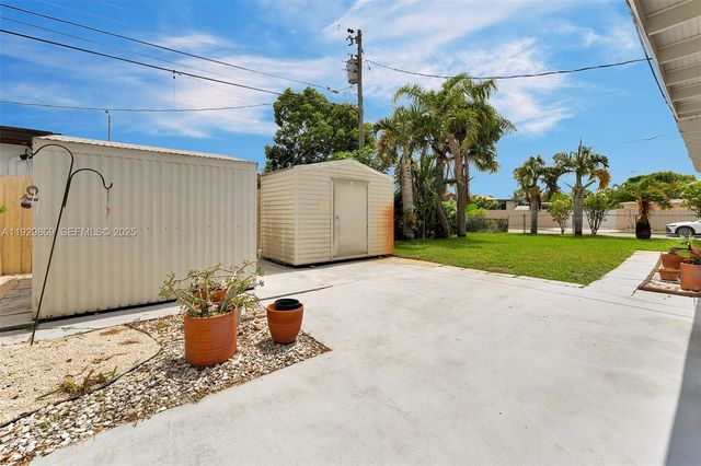 361 SE 6th Ave 1, Hialeah, FL 33010