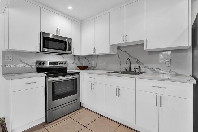 361 SE 6th Ave 1, Hialeah, FL 33010