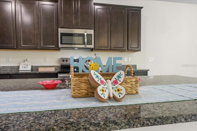 5715 HEVENA COURT, Palmetto, FL 34221