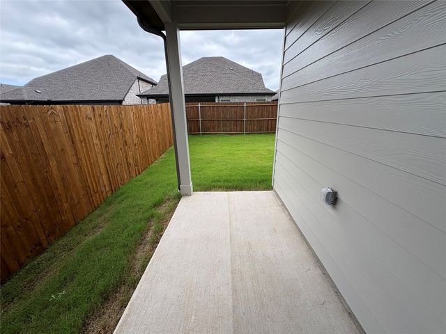 120 Greenbriar Drive, Princeton, TX 75071