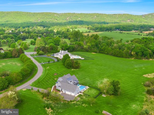 15730 HUNTON LN, Haymarket, VA 20169