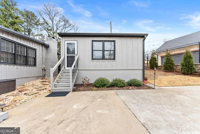 6052 Seminole Drive, Flowery Branch, GA 30542