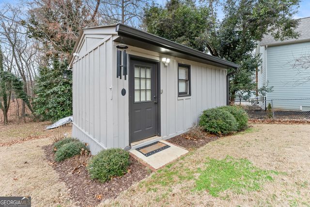 6052 Seminole Drive, Flowery Branch, GA 30542