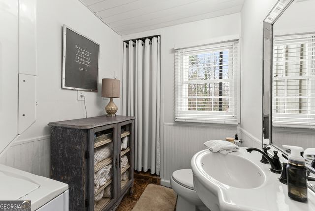 6052 Seminole Drive, Flowery Branch, GA 30542