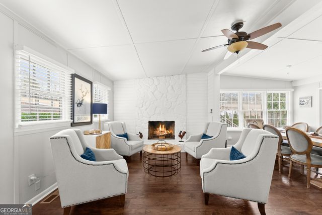 6052 Seminole Drive, Flowery Branch, GA 30542