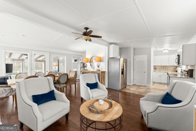 6052 Seminole Drive, Flowery Branch, GA 30542