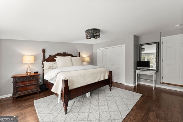 6052 Seminole Drive, Flowery Branch, GA 30542