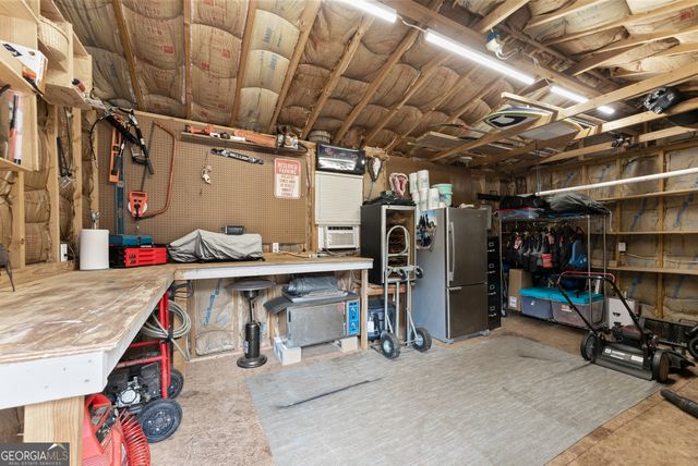 6052 Seminole Drive, Flowery Branch, GA 30542