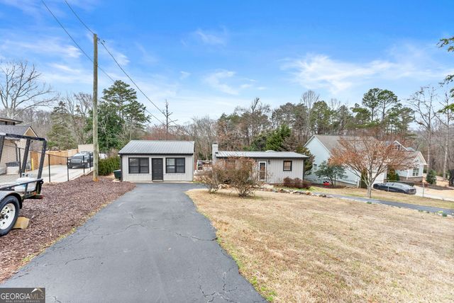 6052 Seminole Drive, Flowery Branch, GA 30542