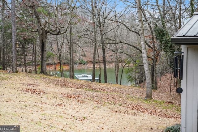 6052 Seminole Drive, Flowery Branch, GA 30542