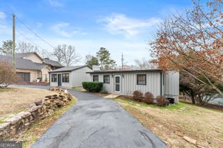 6052 Seminole Drive, Flowery Branch, GA 30542