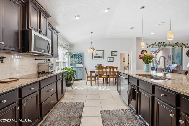 5175 CLAPBOARD CREEK Drive, Jacksonville, FL 32226