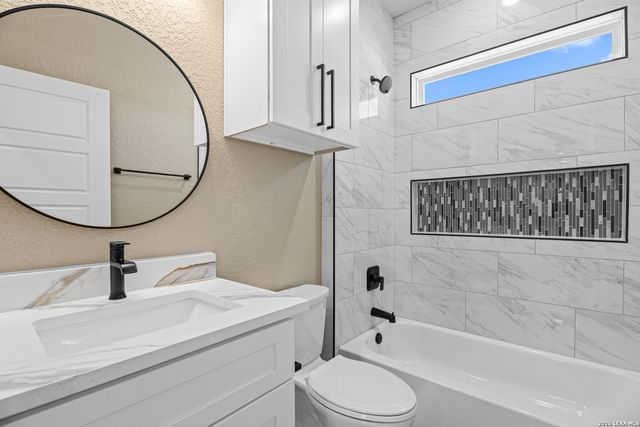 12623 Toro Drive, Atascosa, TX 78002