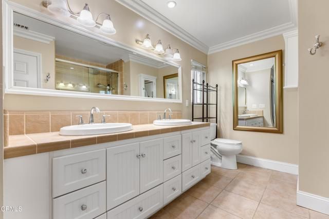 2503 Allanjay Place, Glendale, CA 91208