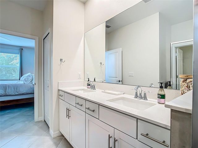 11375 BURGUNDY DRIVE, Venice, FL 34293