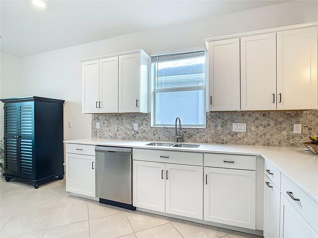 11375 BURGUNDY DRIVE, Venice, FL 34293