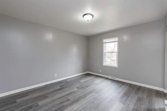 205 S Park Avenue, Waukegan, IL 60085