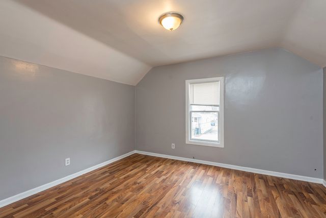 205 S Park Avenue, Waukegan, IL 60085
