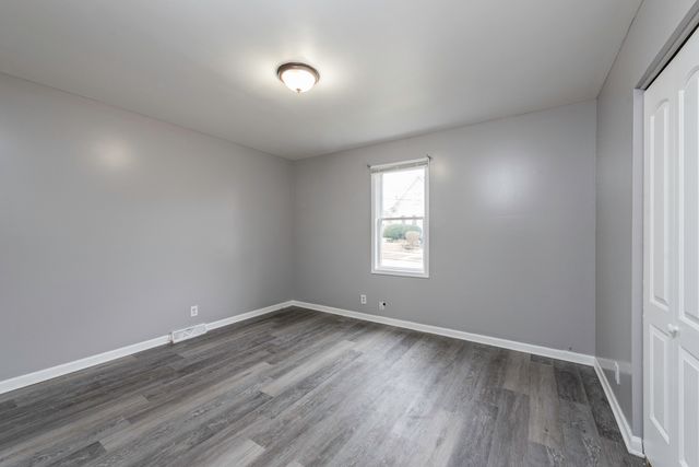 205 S Park Avenue, Waukegan, IL 60085
