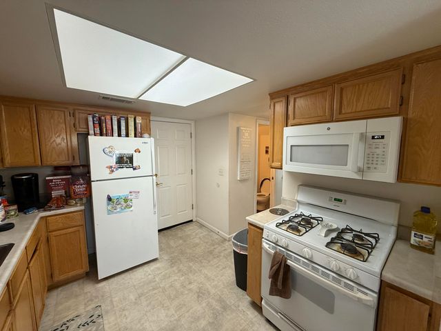 729 July Way, Redding, CA 96003