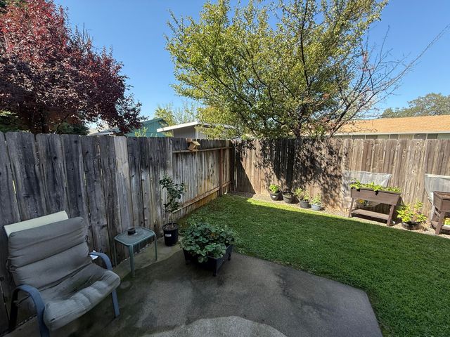 729 July Way, Redding, CA 96003
