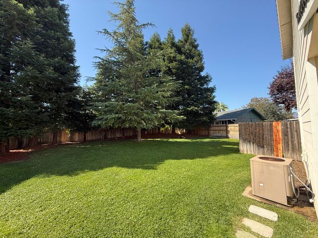 729 July Way, Redding, CA 96003