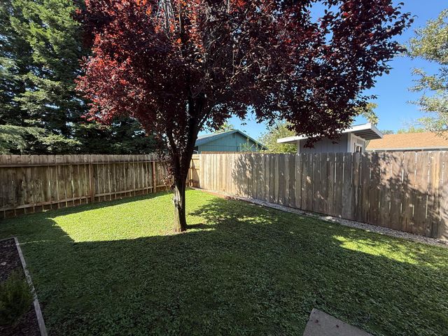 729 July Way, Redding, CA 96003