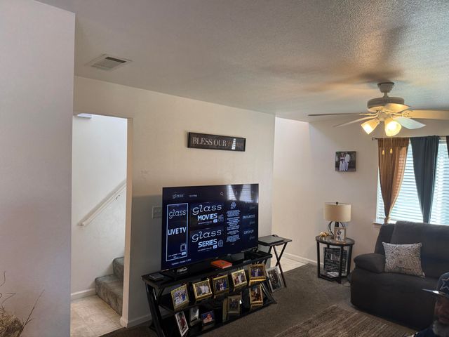 729 July Way, Redding, CA 96003