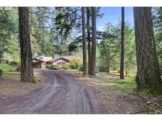 24703 W DEMMING Rd, Elmira, OR 97437