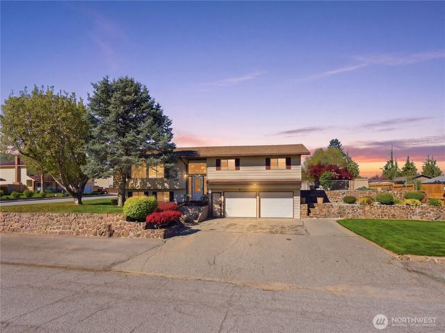 214 S Kansas Avenue, East Wenatchee, WA 98802