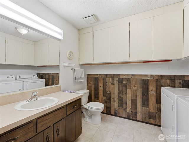 214 S Kansas Avenue, East Wenatchee, WA 98802