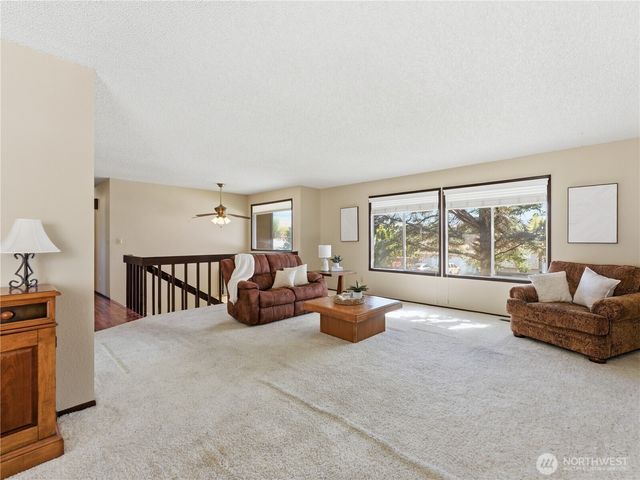 214 S Kansas Avenue, East Wenatchee, WA 98802