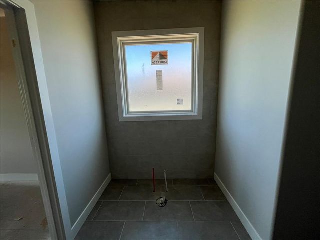510 Bentwater Drive, Raymore, MO 64083