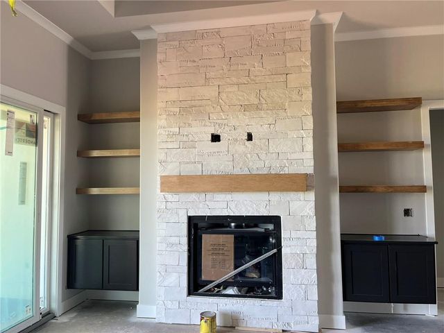 510 Bentwater Drive, Raymore, MO 64083