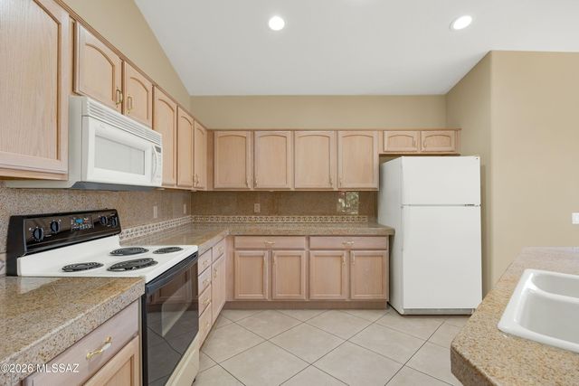 38322 S Skyline Drive, Tucson, AZ 85739