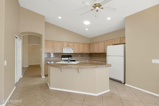 38322 S Skyline Drive, Tucson, AZ 85739