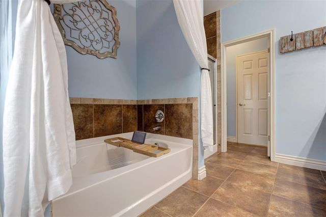 1076 County Street 2976, Blanchard, OK 73010