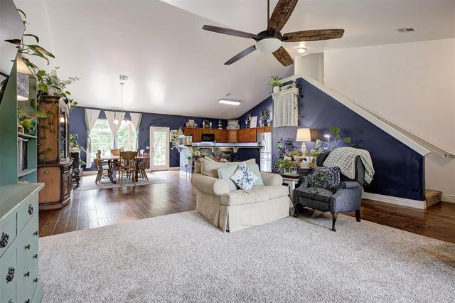 1076 County Street 2976, Blanchard, OK 73010