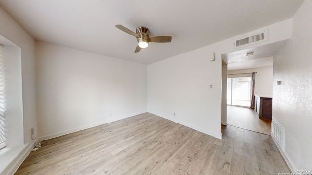 7041 Glen Mist, San Antonio, TX 78239