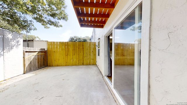 7041 Glen Mist, San Antonio, TX 78239