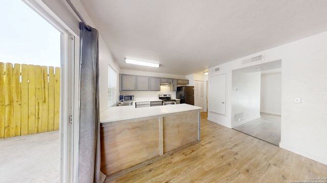 7041 Glen Mist, San Antonio, TX 78239