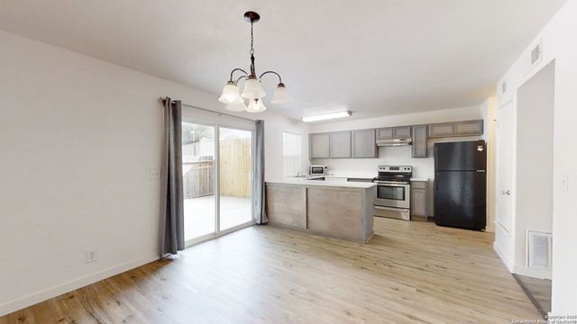 7041 Glen Mist, San Antonio, TX 78239