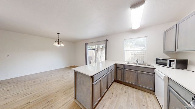 7041 Glen Mist, San Antonio, TX 78239