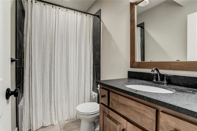 14290 Cattle Ranch Drive, Smithville, MO 64089