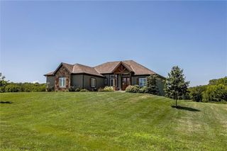 14290 Cattle Ranch Drive, Smithville, MO 64089